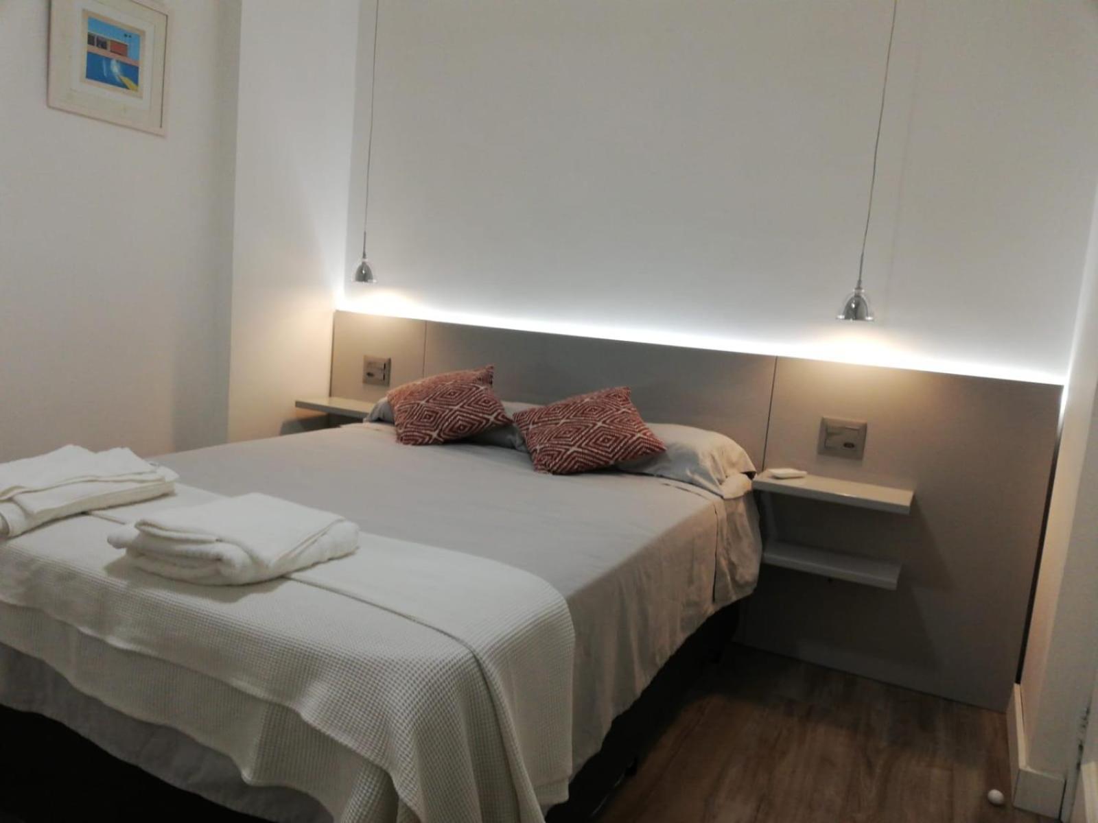 Apartment Elegant 2 Bedroom Penthouse Ipanema Location *
